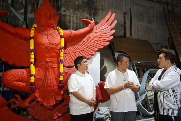 มดดำ บูชาพญาครุฑ