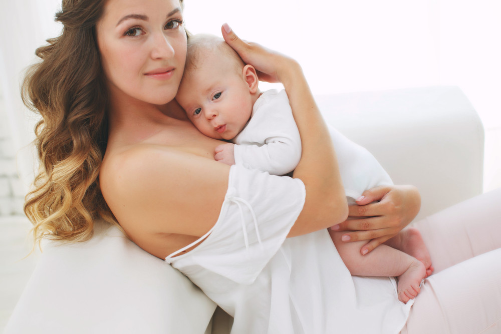 ฝันว่าได้อุ้มเด็ก